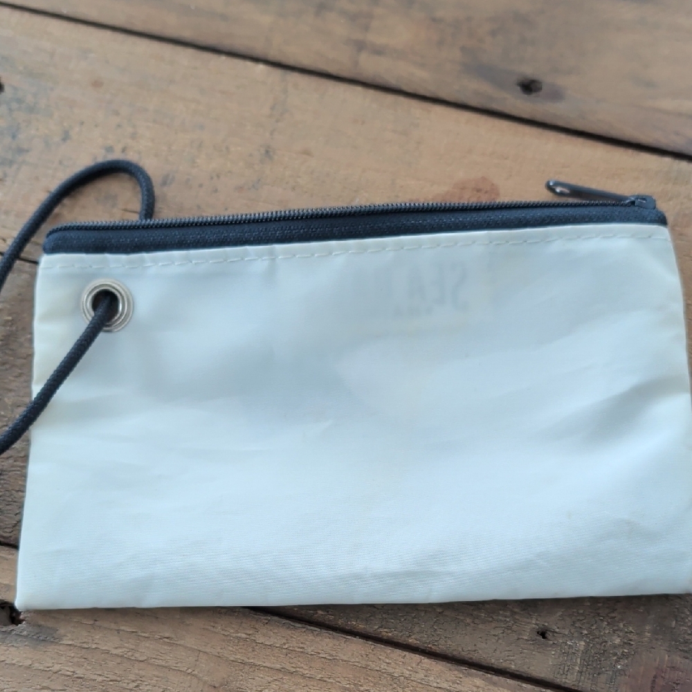 Seal Print Wristlet Pouch - Picture 4 of 4